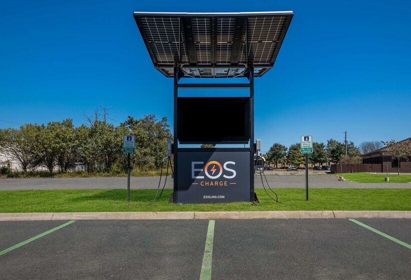 בית מלון כפרי Comfort Inn Powell   Knoxville North