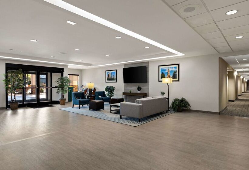 בית מלון כפרי Comfort Inn Powell   Knoxville North