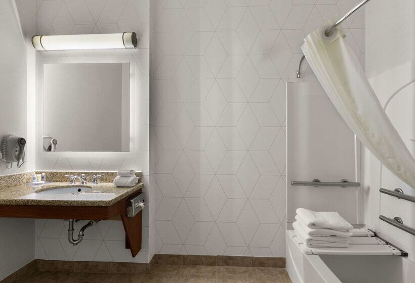 בית מלון כפרי Comfort Inn Powell   Knoxville North