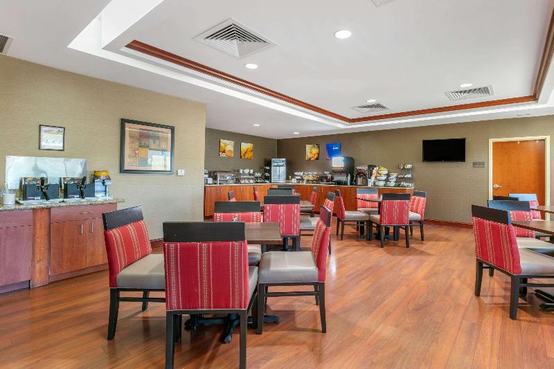 בית מלון כפרי Comfort Inn Powell   Knoxville North