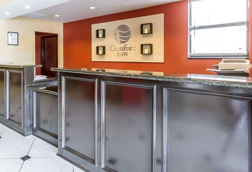 בית מלון כפרי Comfort Inn & Suites Atoka