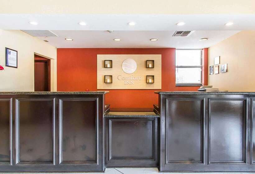 בית מלון כפרי Comfort Inn & Suites Atoka