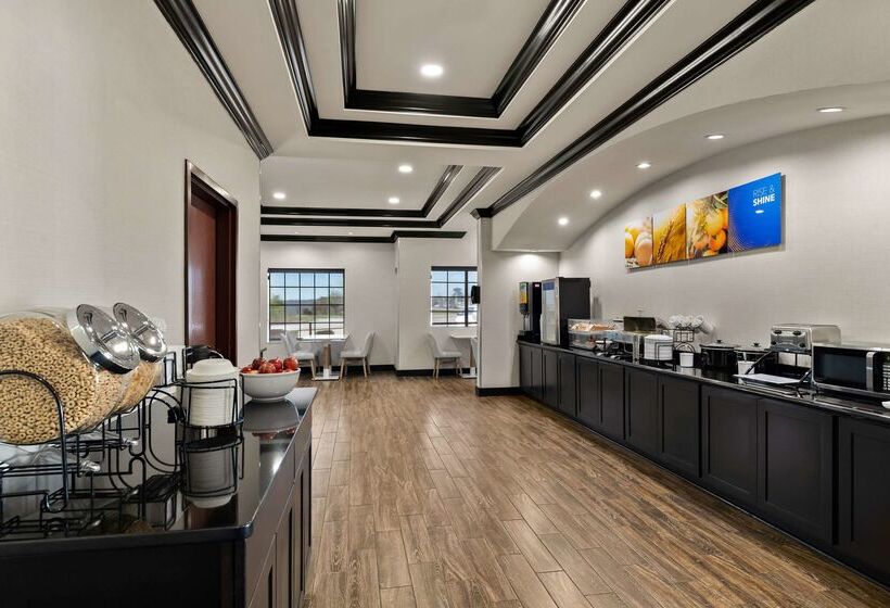 בית מלון כפרי Comfort Inn & Suites Atoka