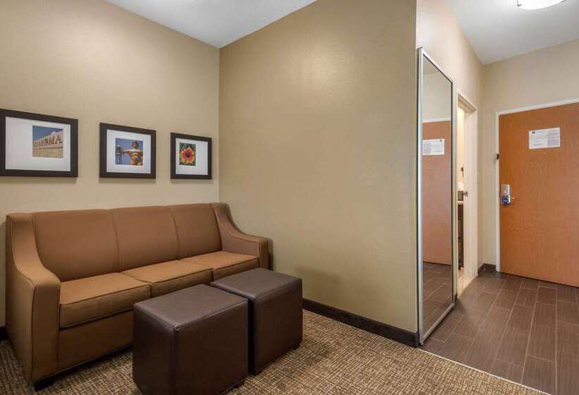 호텔 Comfort Inn & Suites Glenpool