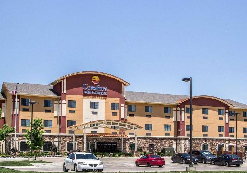 호텔 Comfort Inn & Suites Glenpool