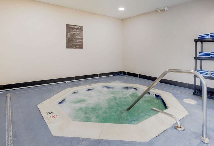 فندق Comfort Inn & Suites Hillsville I77