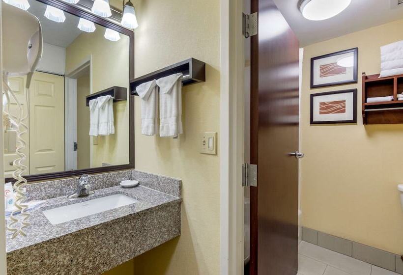 فندق Comfort Inn & Suites Hillsville I77