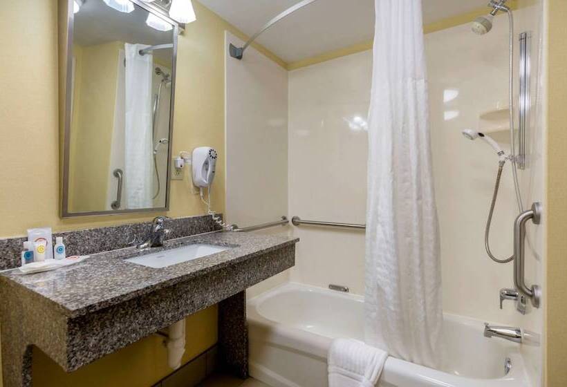 فندق Comfort Inn & Suites Hillsville I77