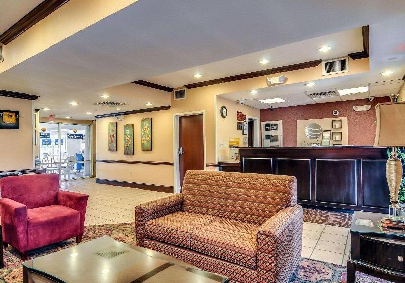 فندق Comfort Inn & Suites Hillsville I77