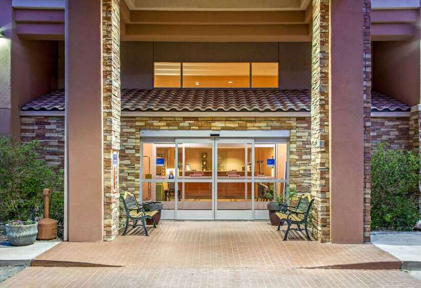 هتل Comfort Inn & Suites I 25 Near Spaceport America