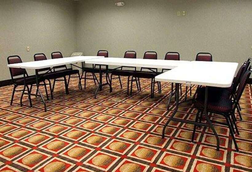 فندق Comfort Inn And Suites