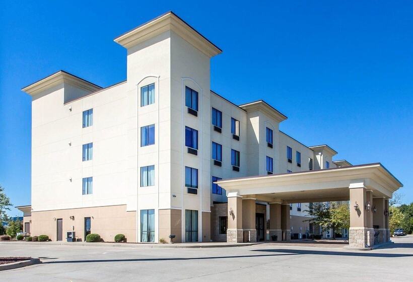 فندق Comfort Inn And Suites