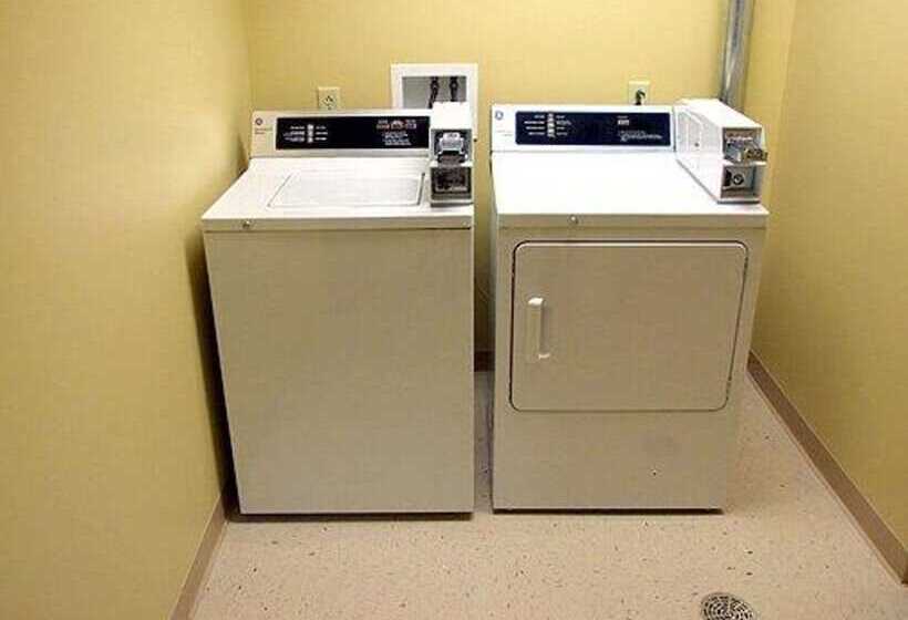 فندق Comfort Inn And Suites