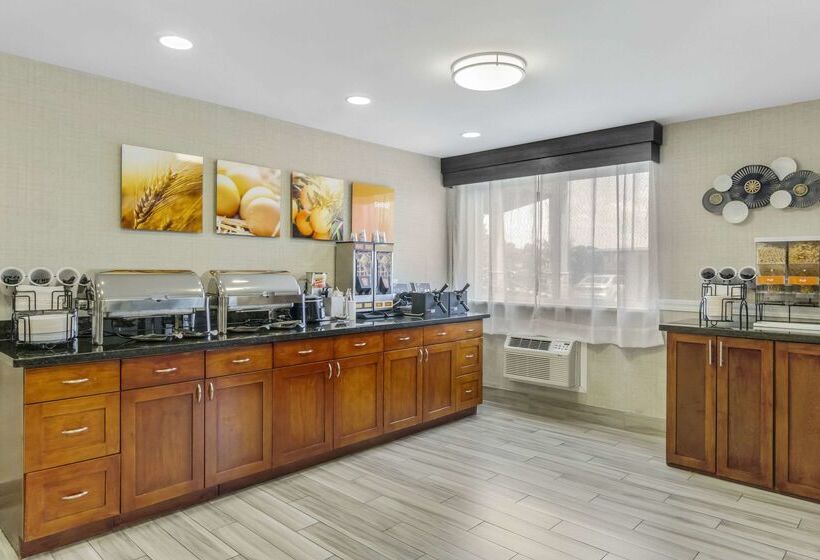 فندق Comfort Inn & Suites Pacific  Auburn