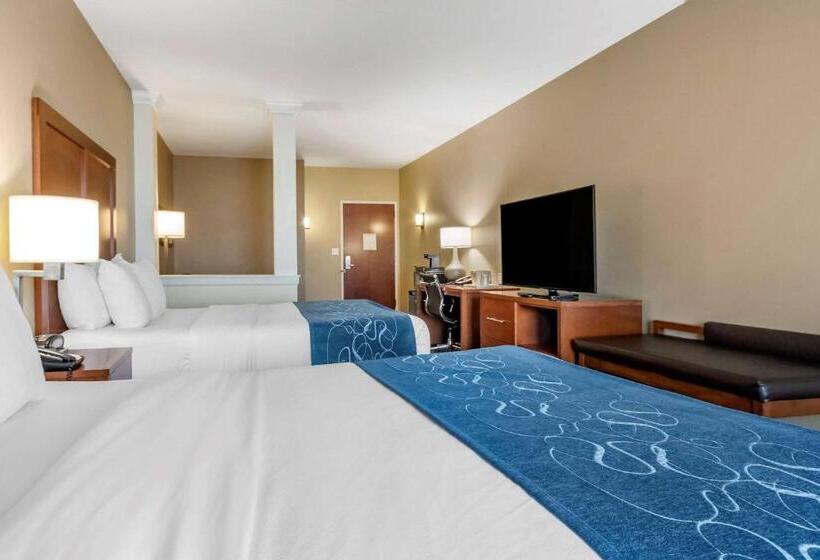 هتل Comfort Suites Airportuniversity