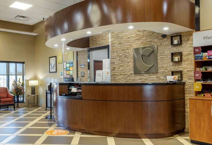 ホテル Comfort Suites Batesville