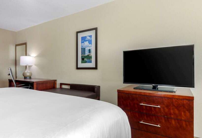 فندق Comfort Suites