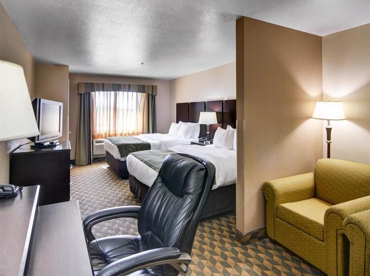 فندق Comfort Suites