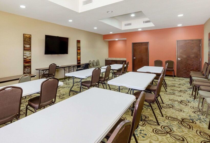 בית מלון כפרי Comfort Suites Cotulla Near I35