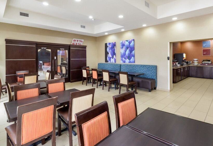 호텔 Comfort Suites Cotulla Near I35