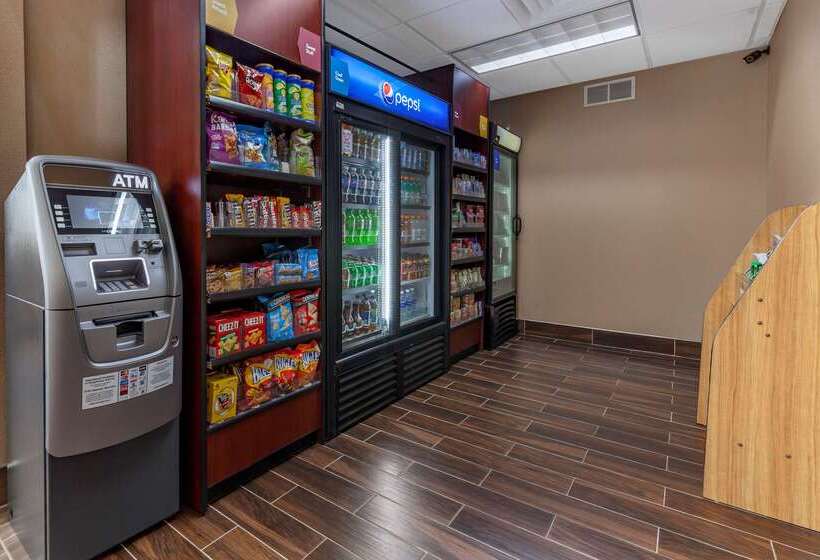 فندق Comfort Suites Delavan  Lake Geneva Area