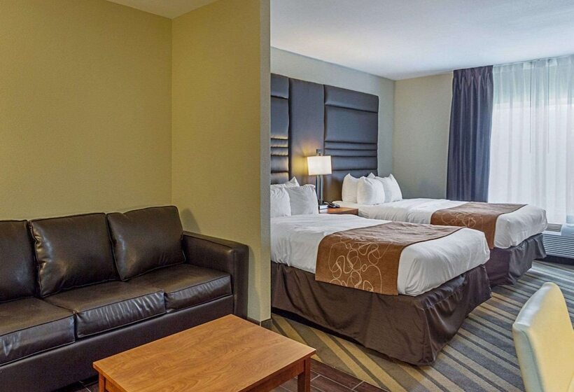 فندق Comfort Suites Near Tanger Outlet Mall