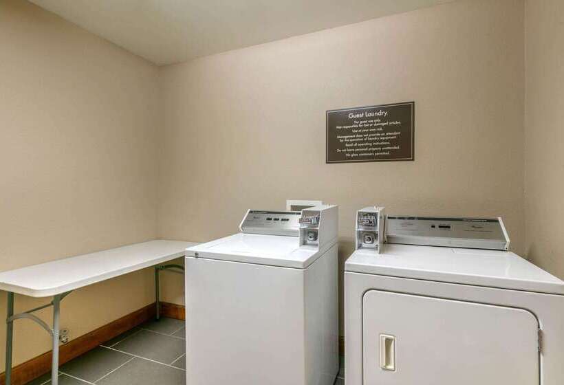 호텔 Comfort Suites Hopkinsville Near Fort Campbell