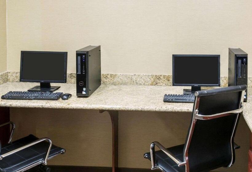 فندق Comfort Suites Idabel