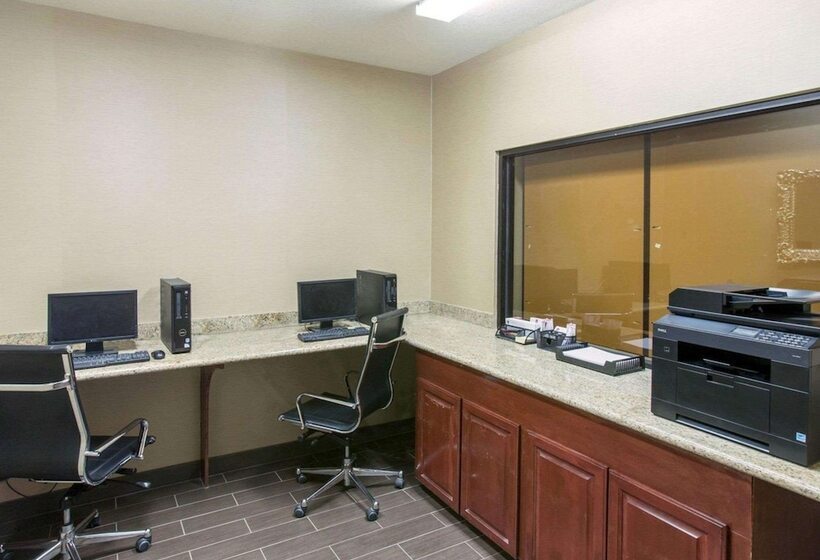 فندق Comfort Suites Idabel