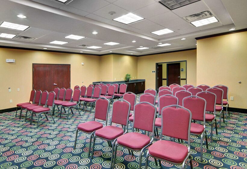 בית מלון כפרי Comfort Suites Kilgore