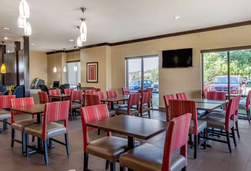 ホテル Comfort Suites Manhattan