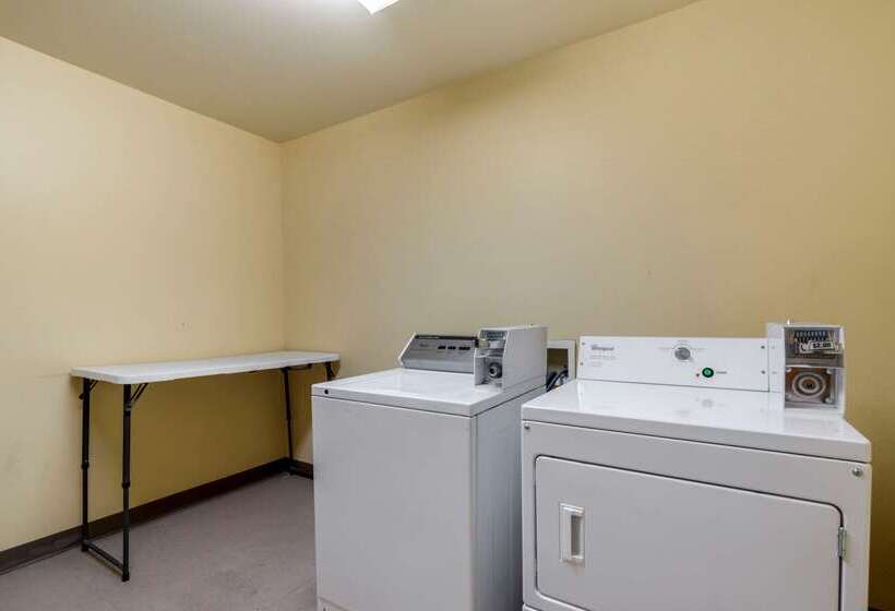 Отель Comfort Suites Pflugerville Austin North