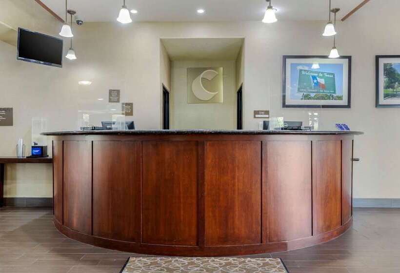 Отель Comfort Suites Pflugerville Austin North