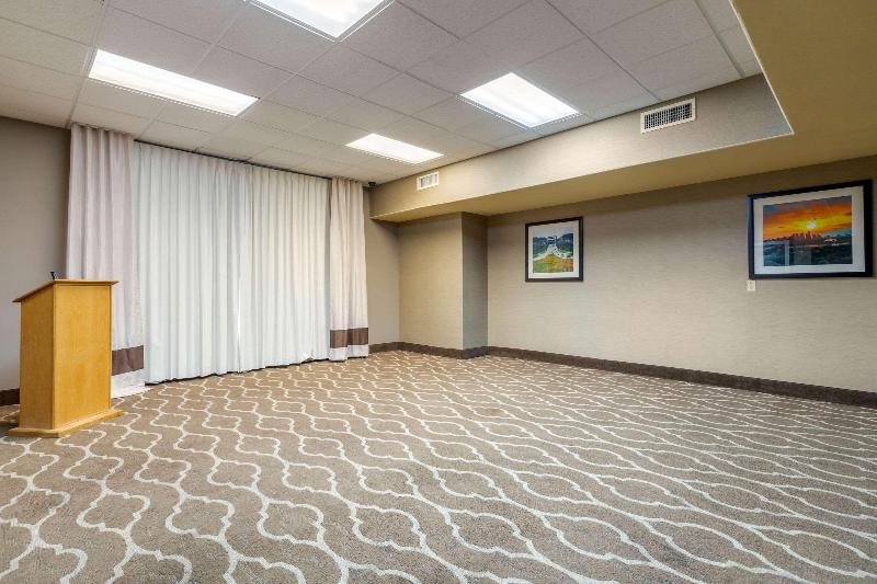 Отель Comfort Suites Pflugerville Austin North