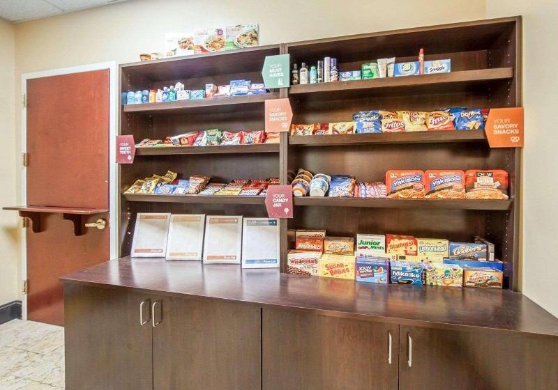 호텔 Comfort Suites