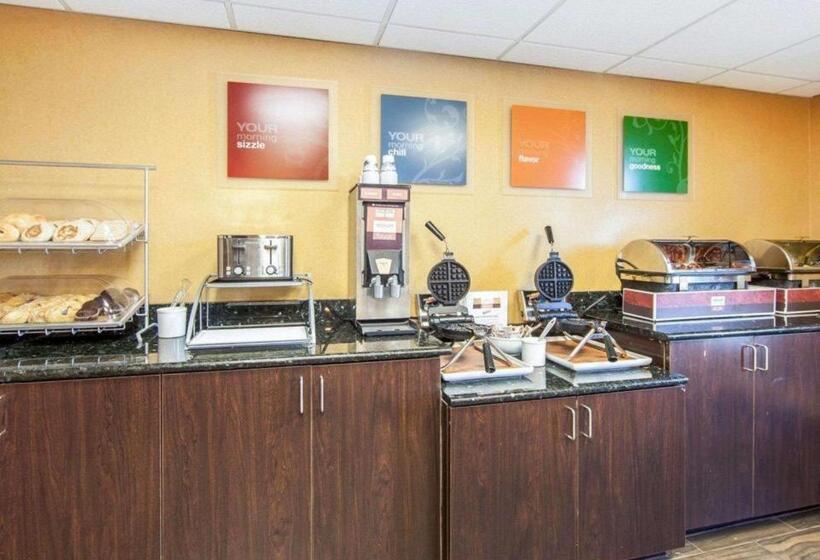 호텔 Comfort Suites