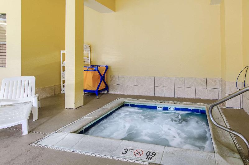 فندق Comfort Suites Wytheville