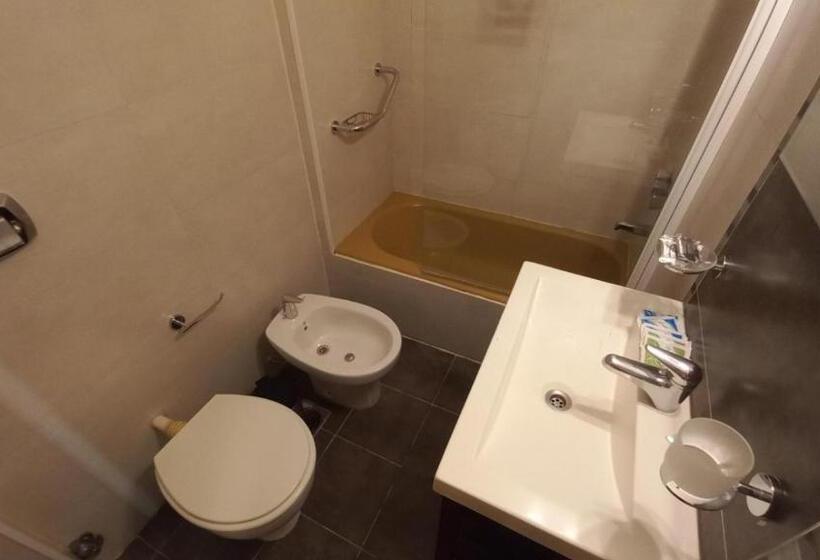 בית מלון כפרי Costanera