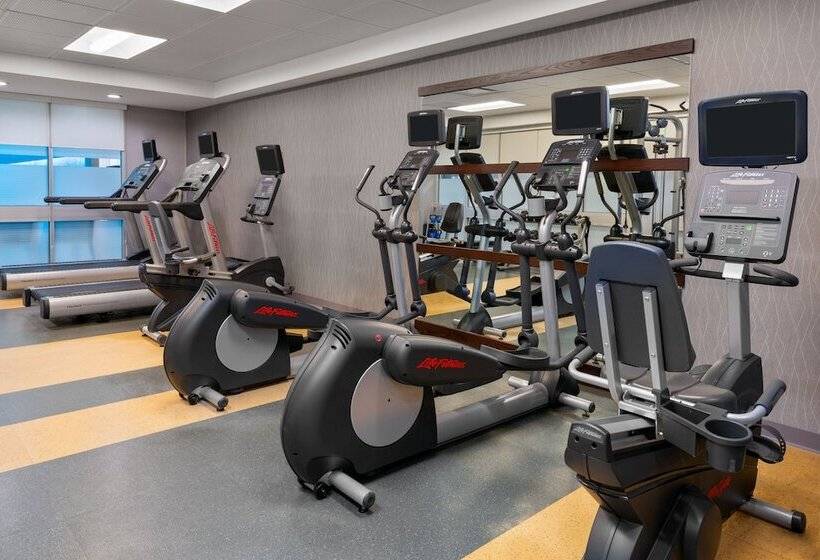 فندق Courtyard By Marriott Buffalo Downtown/canalside