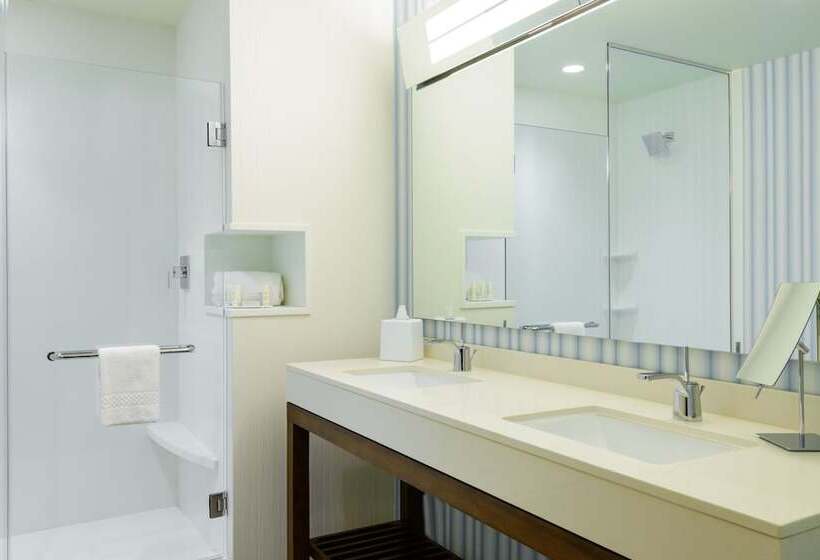 فندق Courtyard By Marriott Buffalo Downtown/canalside