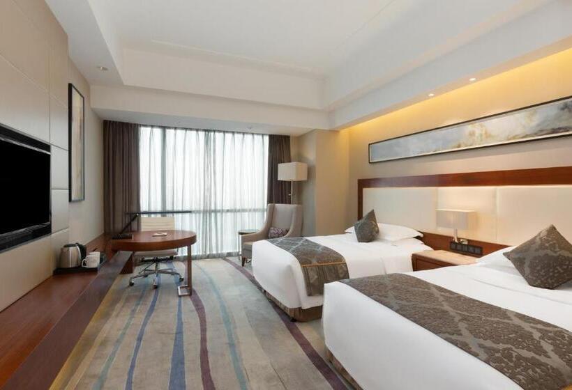Отель Crowne Plaza Wuxi Taihu, An Ihg