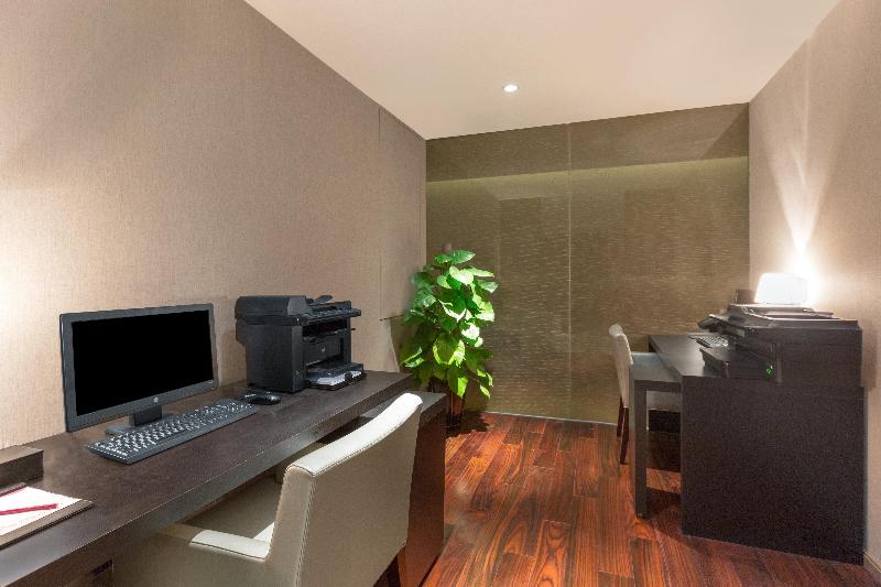 Отель Crowne Plaza Wuxi Taihu, An Ihg