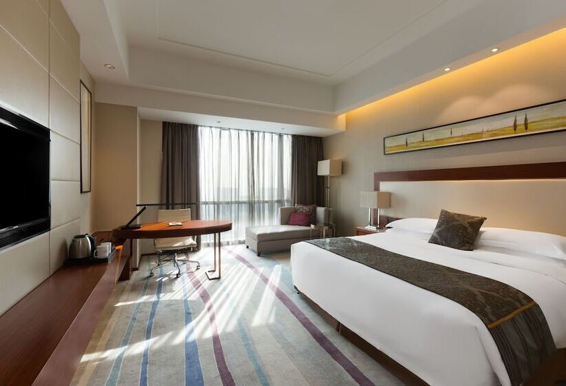 Отель Crowne Plaza Wuxi Taihu, An Ihg