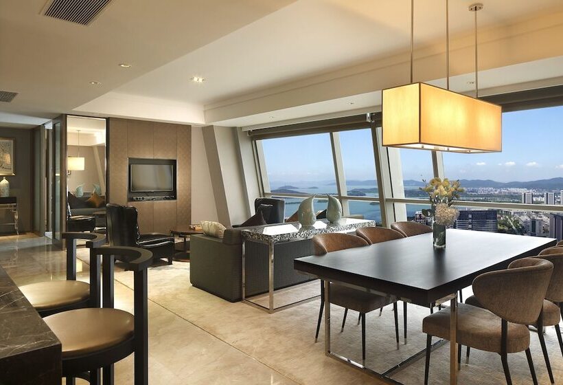 Отель Crowne Plaza Wuxi Taihu, An Ihg