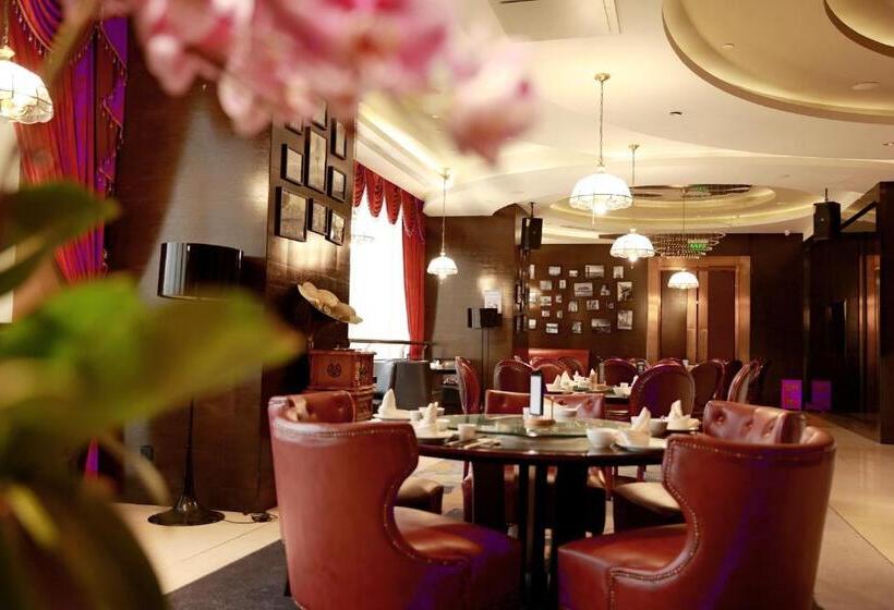 Отель Crowne Plaza Wuxi Taihu, An Ihg