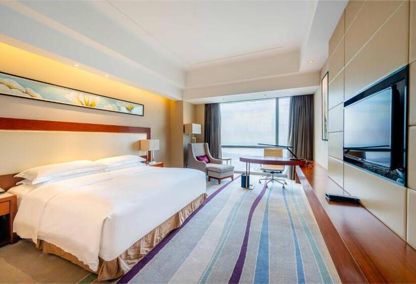 Отель Crowne Plaza Wuxi Taihu, An Ihg