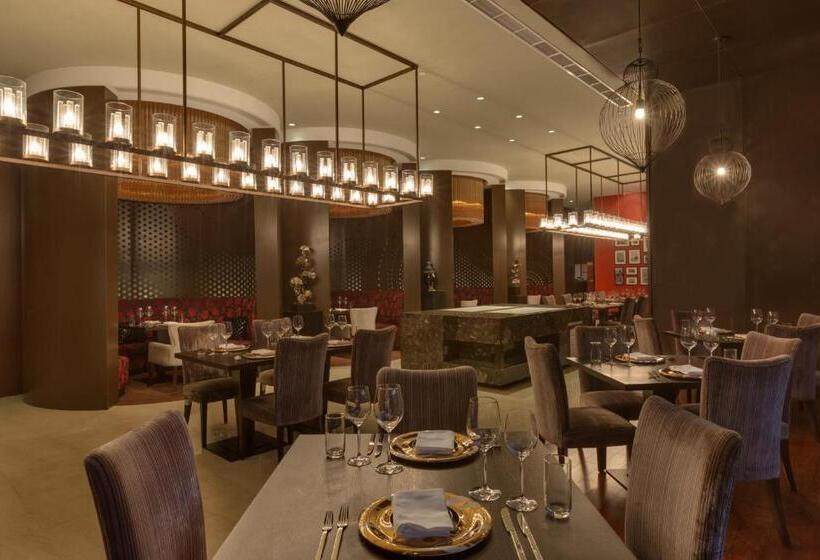 Отель Crowne Plaza Wuxi Taihu, An Ihg