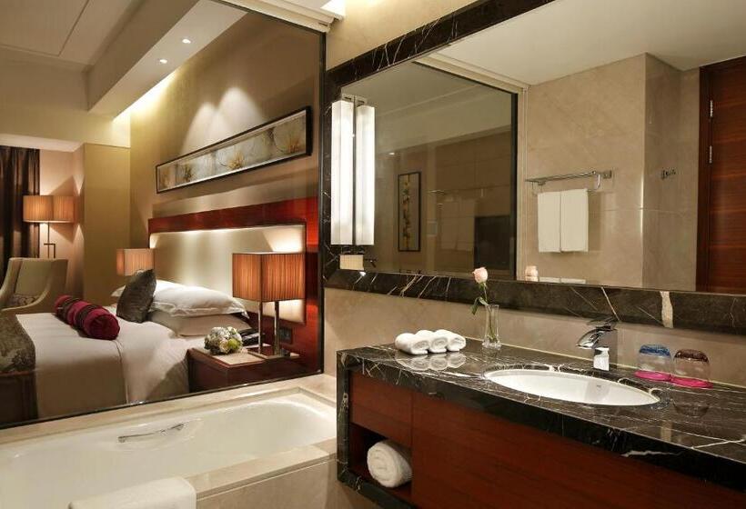 Отель Crowne Plaza Wuxi Taihu, An Ihg