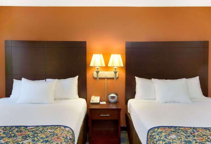 فندق Days Inn By Wyndham Fremont