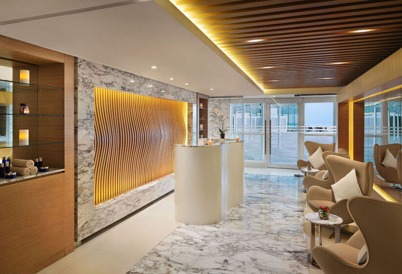 Отель Doubletree By Hilton  Dubai  Jumeirah Beach